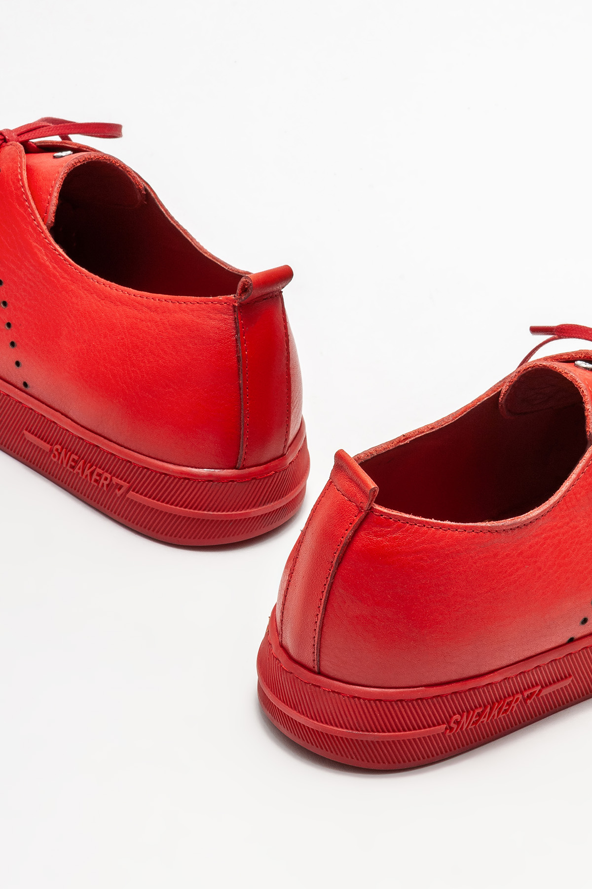 Ayakta kal Kirletmek ağrı kesici kırmızı ayakkabı erkek Hattatlık 
